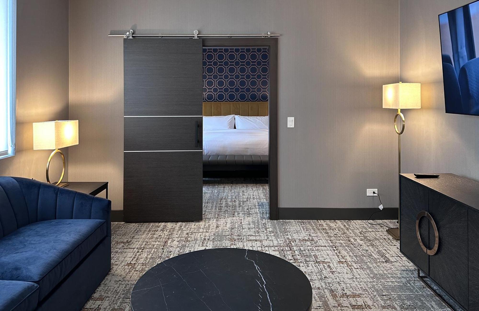 Springhill Suites By Marriott Chicago Chinatown Екстериор снимка